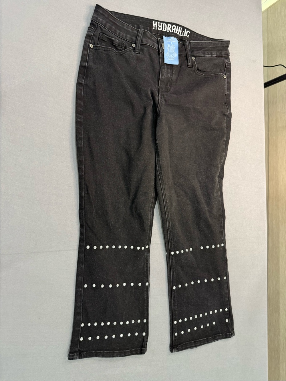 HYDRAULIC Women’s Curvy Crop Flare Jeans Mid Rise Dark Wash Black Studded 10